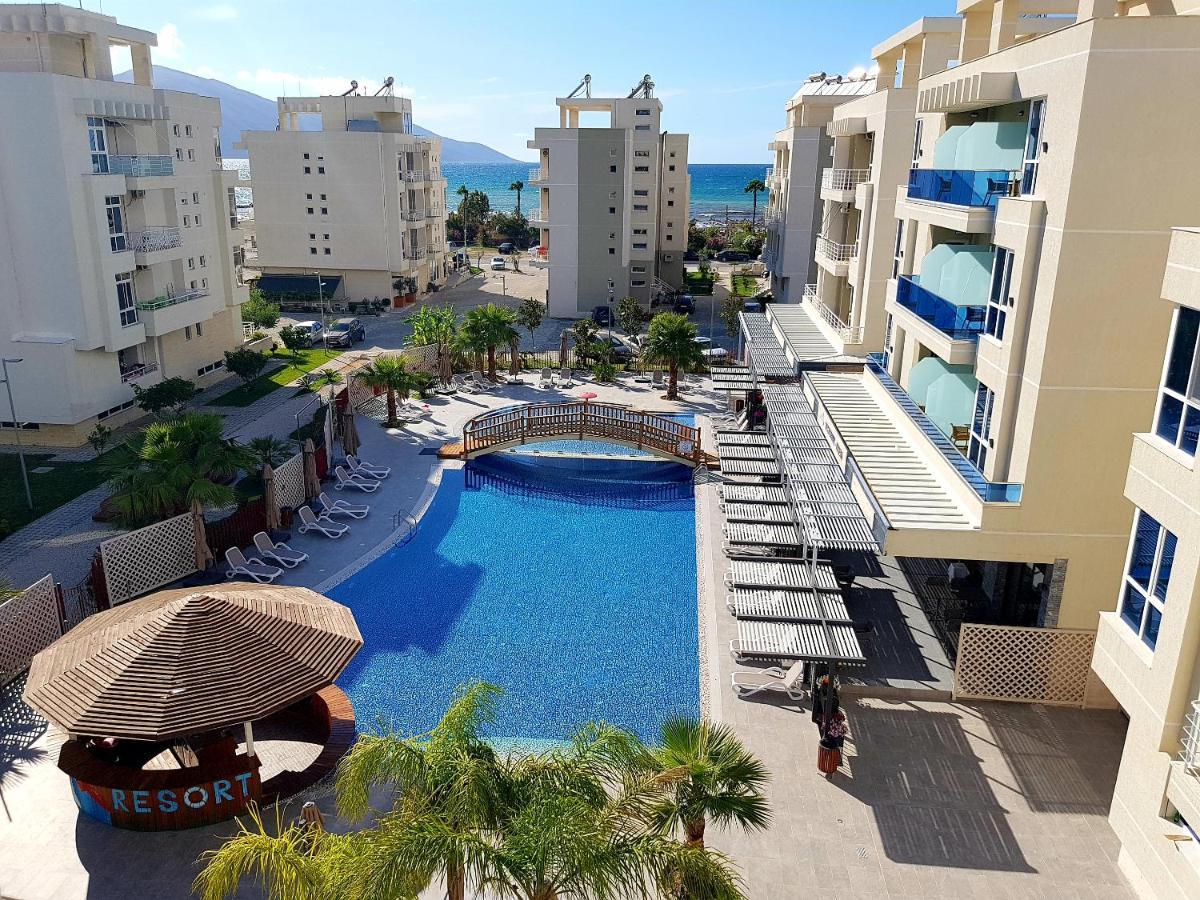 Flori Beach Apartment Radhimë Exteriér fotografie