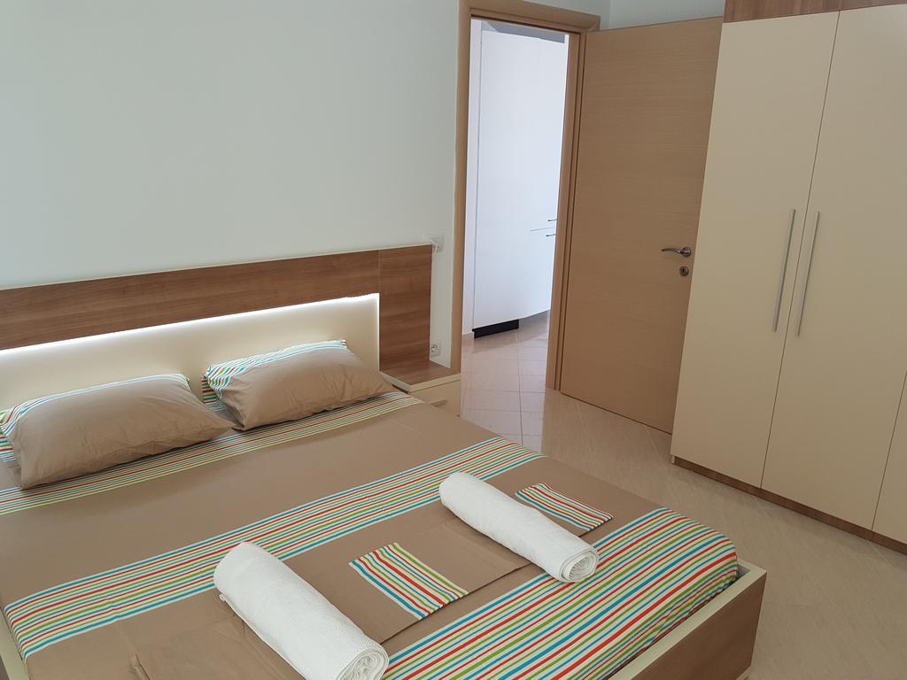 Flori Beach Apartment Radhimë Exteriér fotografie